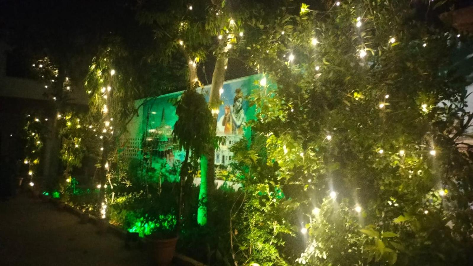 Maa Gayatri Dham Hotel Vrindāvan Exterior photo